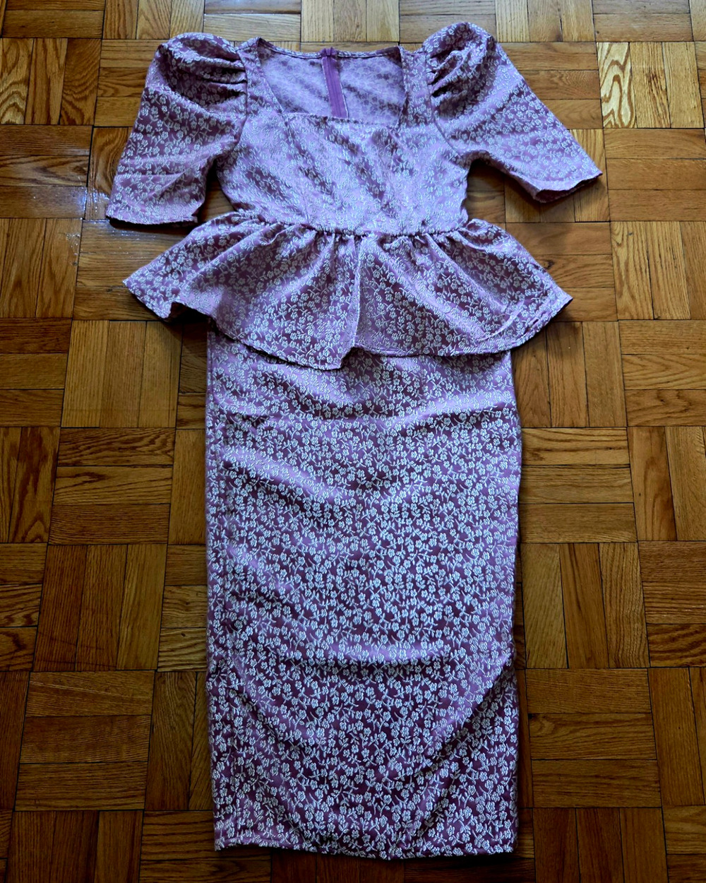 Pink Short Sleeve Peplum ChurchDress with Floral Embroidery Will Fit Sz M No Tag